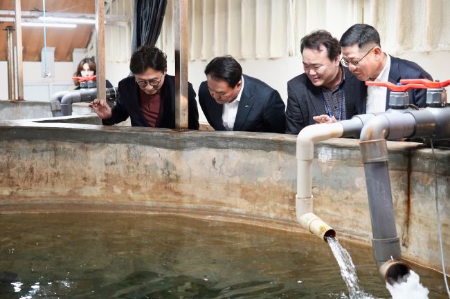 김희현 정무부지사가 15일 해양수산연구원을 방문, 해양환경영